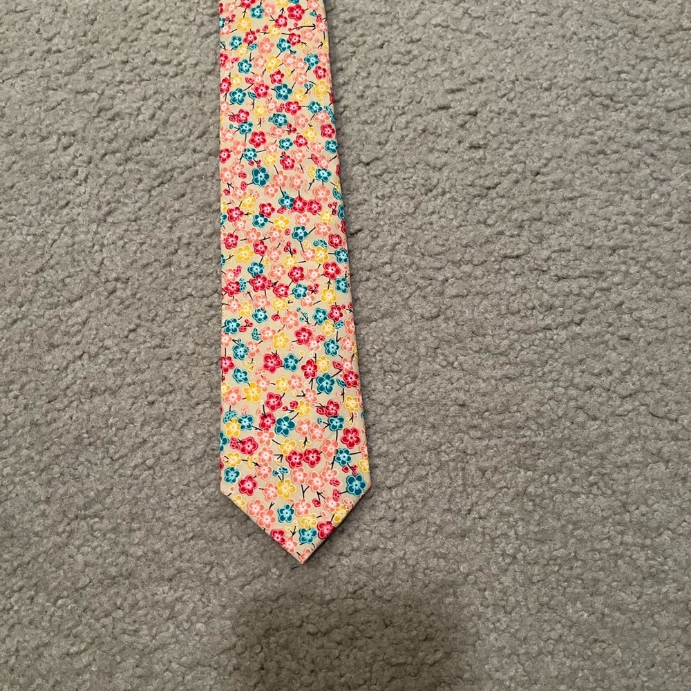 Skinny tie